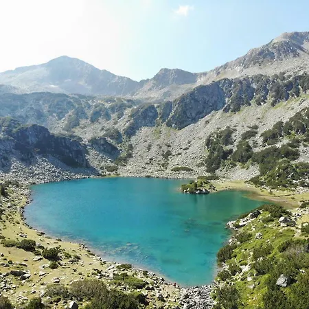 And Quiet Next To Gondola Lift. Apartament Bansko
