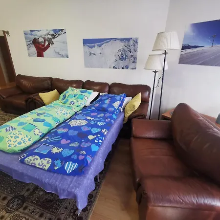 And Quiet Next To Gondola Lift. アパート