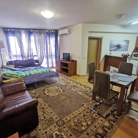 And Quiet Next To Gondola Lift. Lägenhet Bansko