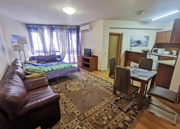 And Quiet Next To Gondola Lift. Apartament Bansko